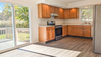 421 Boston St Unit Building 3, Guilford, CT 06437