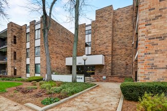 3504 Lakeview Dr Unit 108, Hazel Crest, IL 60429