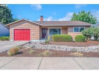 943 Oregon Way, Woodburn, OR 97071