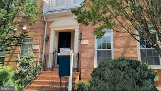 7119 Little Thames Dr, Gainesville, VA 20155