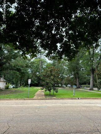 1203 Pinehurst Place, Jackson, MS 39202
