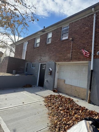 16919 69th Ave, Fresh Meadows, NY 11365