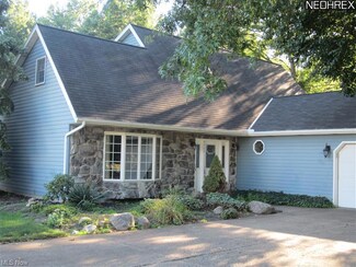 5460 Barkwood Dr, Sheffield Village, OH 44054