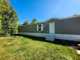 33 Maple Ln, Kenduskeag, ME 04450