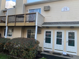 8 Rose Ln Unit 24-15, Danbury, CT 06811