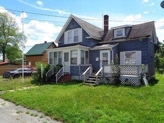 2 Church St, East Millinocket, ME 04430
