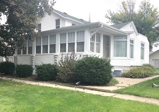 21 N Metcalf Ave, Amboy, IL 61310