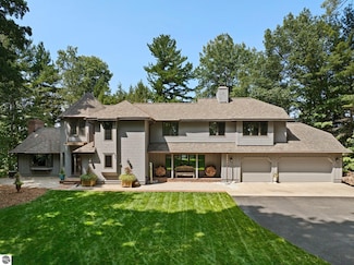 4283 Maitland Rd, Williamsburg, MI 49690