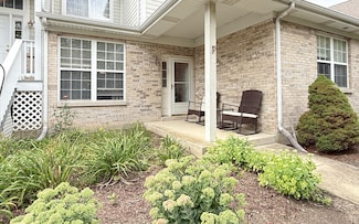 115 Hillwood Place Unit 4B, Aurora, IL 60506