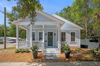 1411 Duke St, Beaufort, SC 29902