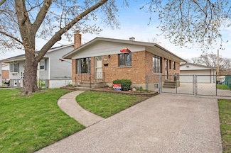 921 Highland Ave, Thornton, IL 60476