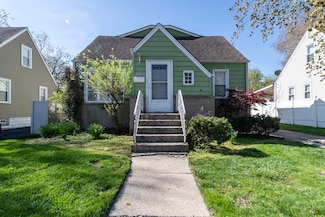 3325 S Schultz Dr, Lansing, IL 60438