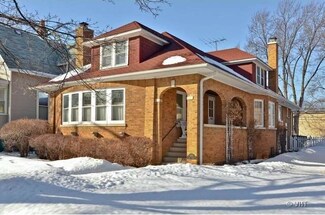 1719 Lake St, Evanston, IL 60201