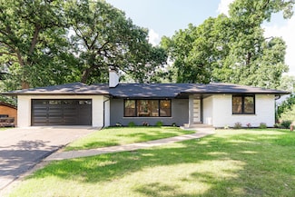 22W320 Lawrence Ave, Medinah, IL 60157