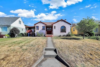 2424 W Fairview Ave, Spokane, WA 99205