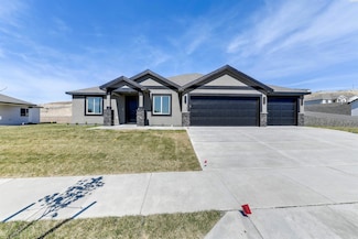 6198 W 30th Place, Kennewick, WA 99338