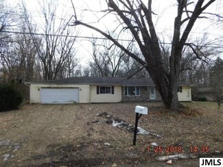 221 1st St, Munith, MI 49259