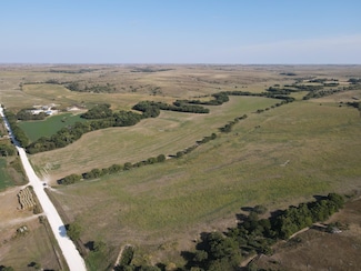 2675 P Rd, Woodston, KS 67675