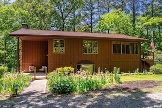 3421 Country Club Rd, Carbondale, IL 62901
