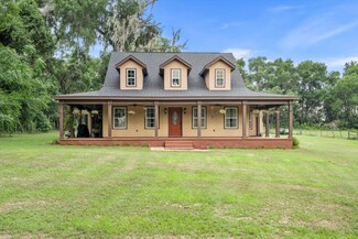 3056 NE 120th St, Anthony, FL 32617