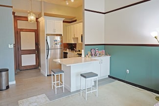 16 Balmoral St Unit 301, Andover, MA 01810