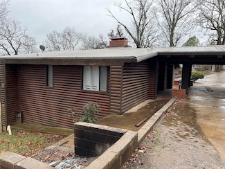 28242 S Lovers Ln, Park Hill, OK 74451
