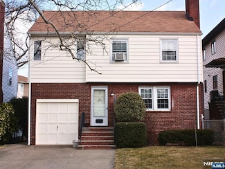 15 W Harwood Terrace, Palisades Park, NJ 07650