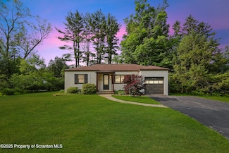112 Park Dr, Clarks Summit, PA 18411