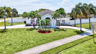 2206 SE Adobe St, Port Saint Lucie, FL 34952
