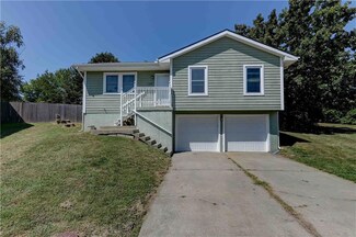 708 Kimberly Ct, Excelsior Springs, MO 64024