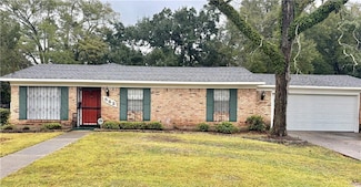 562 Sweeneys Ln, Mobile, AL 36617