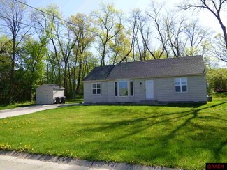 1703 5th Ave, Mankato, MN 56001