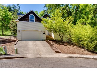 81 Marlboro Ln, Eugene, OR 97405
