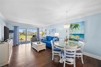 190 Turtle Lake Ct Unit 311, Naples, FL 34105