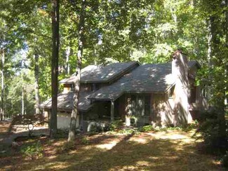 424 Springwood Dr, Spartanburg, SC 29302