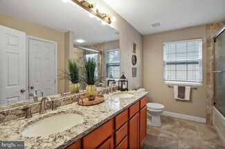 3630 Woodlawn St, Edgewater, MD 21037