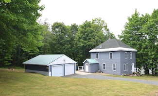 9 Short St, Newport, NH 03773