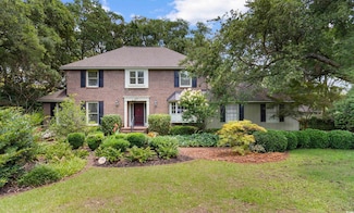 571 Fernwood Rd, Murrells Inlet, SC 29576