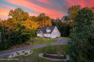 304 Reagan Dr, East Stroudsburg, PA 18301