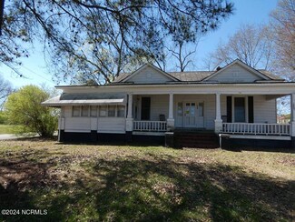 304 S Railroad St, Conetoe, NC 27819