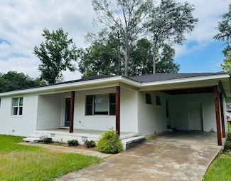 805 Walnut St, Amory, MS 38821