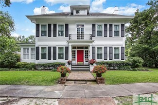 11 E 50th St, Savannah, GA 31405
