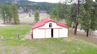 3381 Rockcut Rd, Kettle Falls, WA 99141