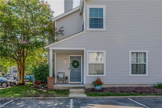 102 Windsor Ln Unit I, Williamsburg, VA 23185