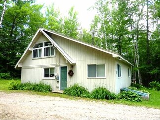 18 Deer St, Bondville, VT 05340