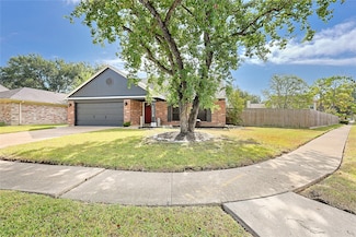 10319 Green Valley Ln, Houston, TX 77064