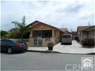 1478 Gardenia Ave, Long Beach, CA 90813