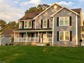 745 Chesterville Rd, Mineral Wells, WV 26150
