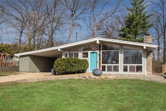 1025 Coffey Ct, Saint Louis, MO 63126