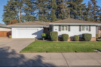 822 S California St, Lodi, CA 95240